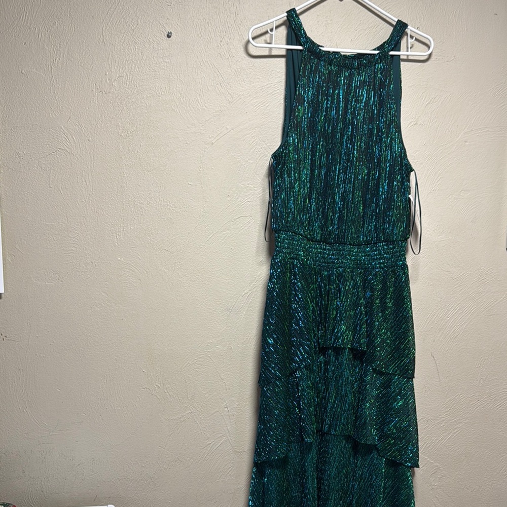 Elegant Green Sleeveless Dress